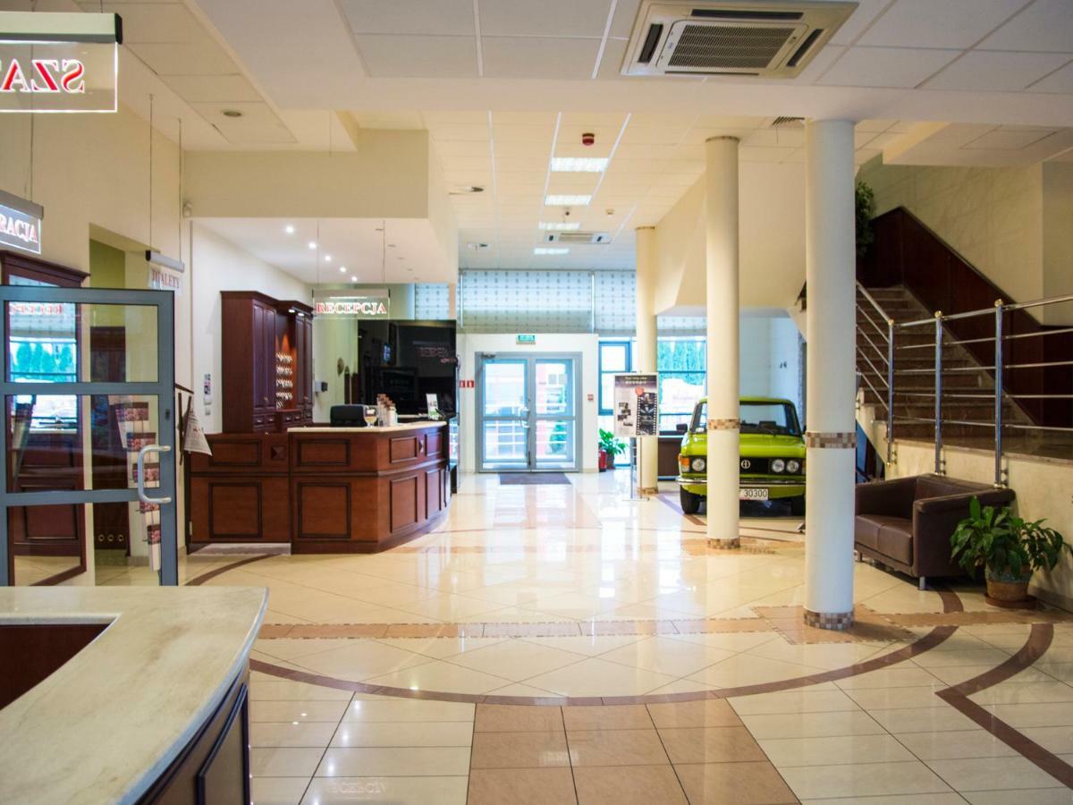 סולץ קויבסקי Hotel Restauracja Autos מראה חיצוני תמונה
