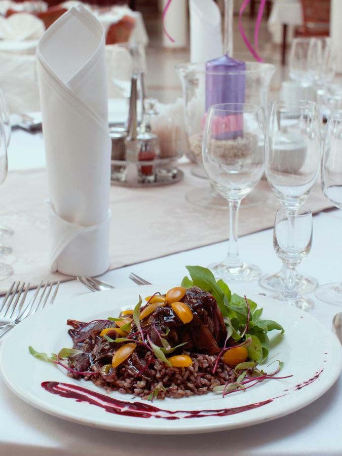 סולץ קויבסקי Hotel Restauracja Autos מראה חיצוני תמונה