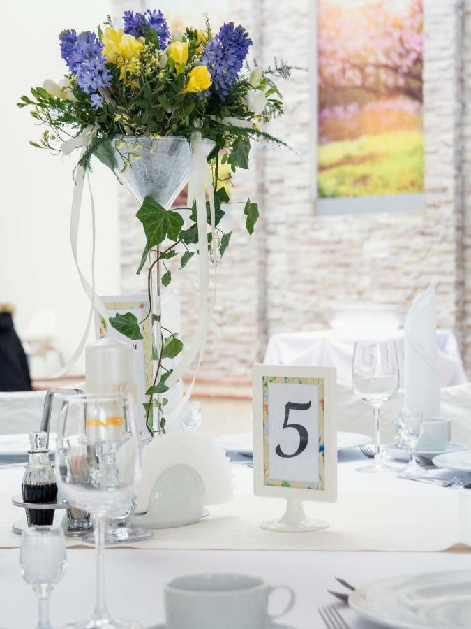סולץ קויבסקי Hotel Restauracja Autos מראה חיצוני תמונה