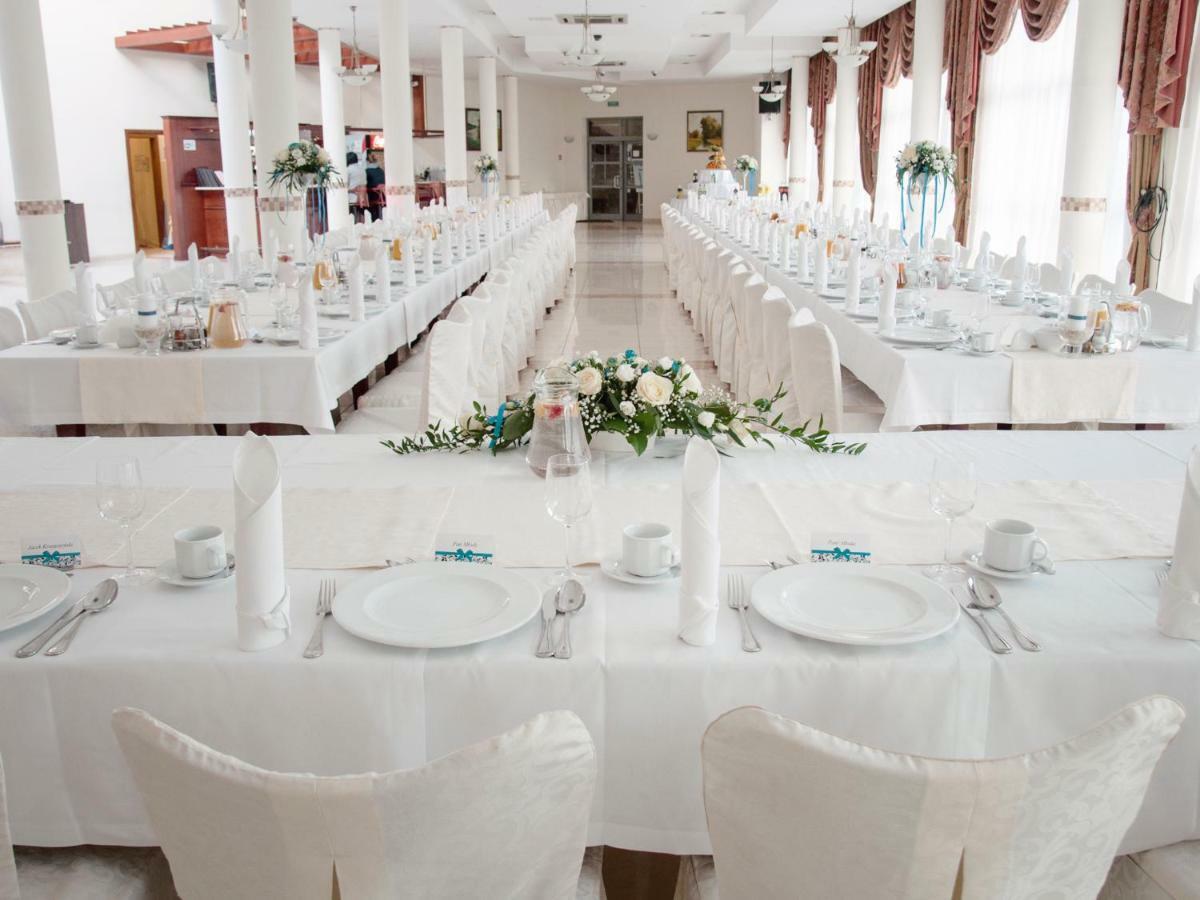סולץ קויבסקי Hotel Restauracja Autos מראה חיצוני תמונה